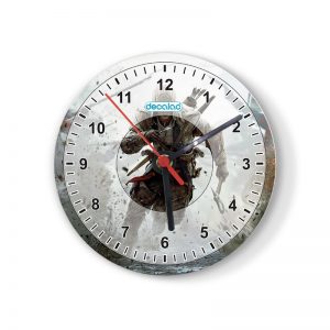 ساعة حائط دائرية بتصميم أساسنز كريد وسط الحرب