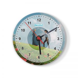 ساعة حائط دائرية بتصميم قلعه هاول المتحركة