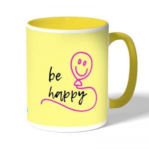 كوب قهوة بمقبض اصفر بتصميم كن سعيد