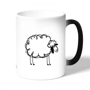 كوب قهوة سحري لون اسود بتصميم خروف